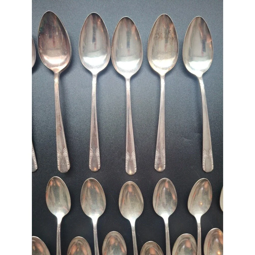 Vintage Lot of 31 Silverplate Spoons New England Silverplate WM Rogers South Sea